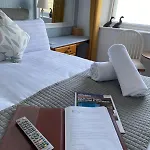 Ξενοδοχείο Haddock Hideaway At The Whiteley *