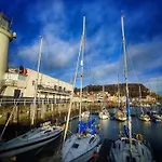 Hotel Haddock Hideaway At The Whiteley