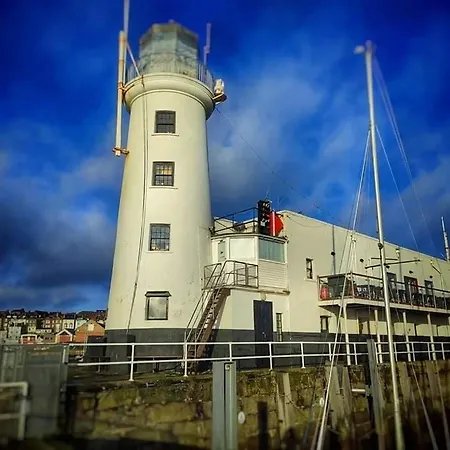 Hotel Haddock Hideaway At The Whiteley