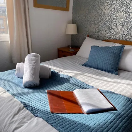 Haddock Hideaway At The Whiteley *