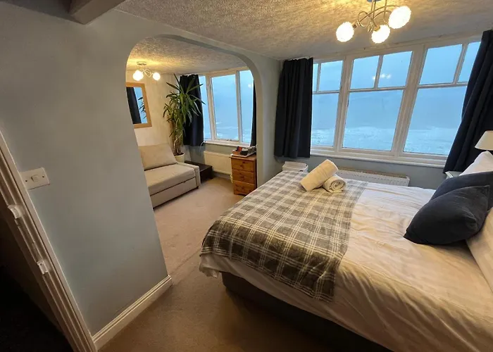 Haddock Hideaway At The Whiteley * Scarborough
